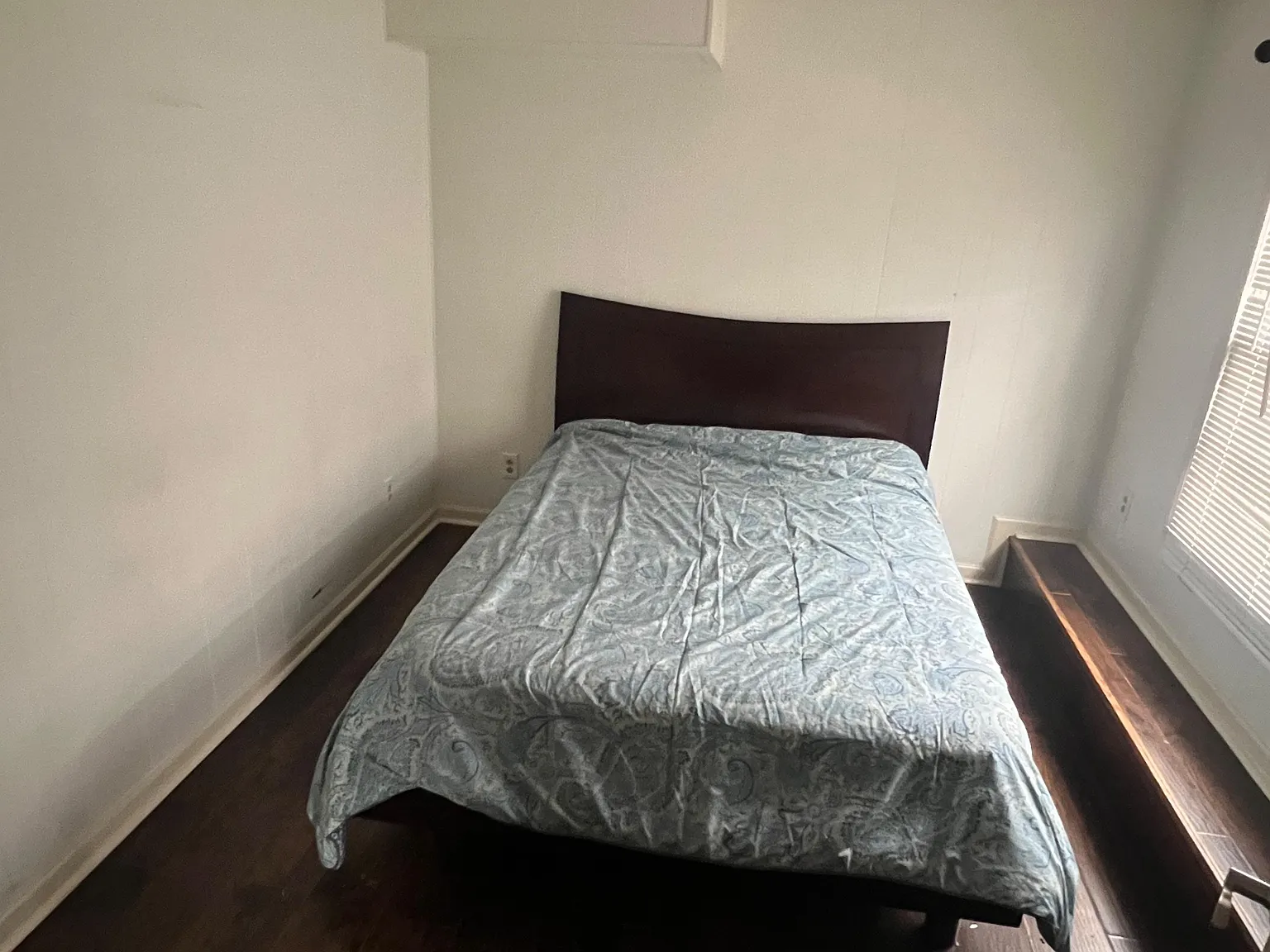 1 bed, 1.0 bath, 1357 sqft, $910 — Photo 1