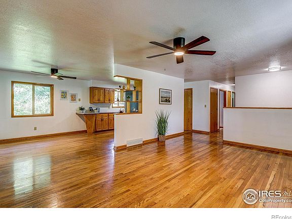 4th image of 801 Clifford Avenue