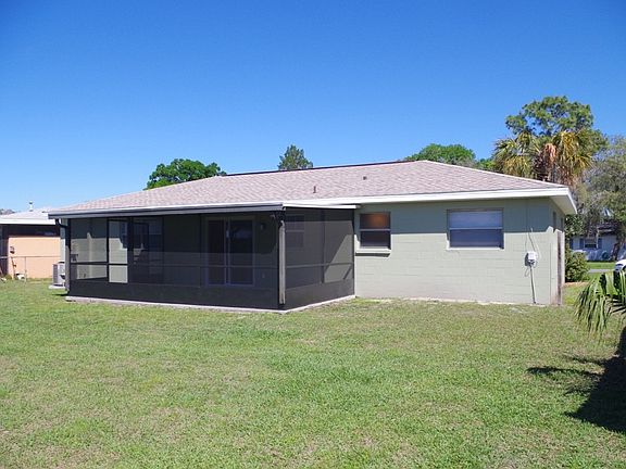 5th image of 1011 Pinegrove Dr