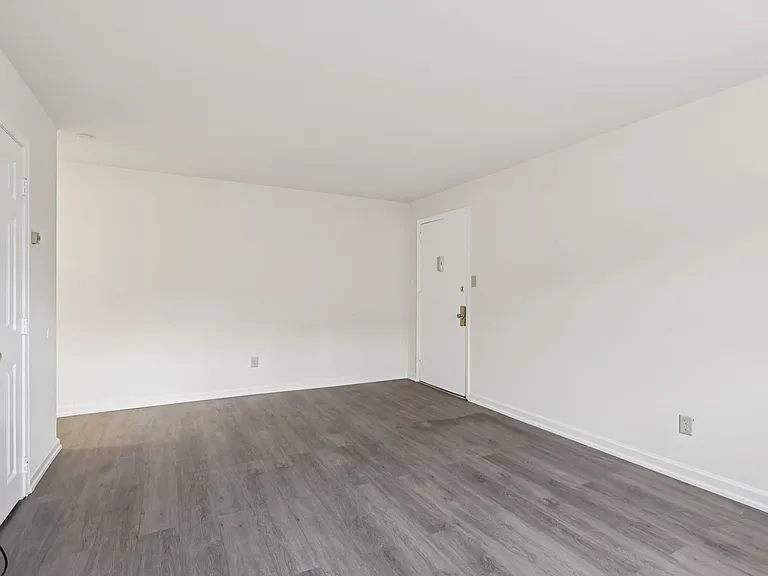 Springfield Green Apartments — Photo 52