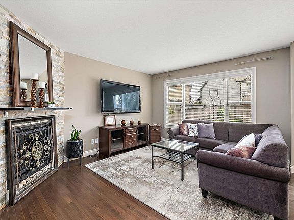 4th image of 17332 6th Ave SW