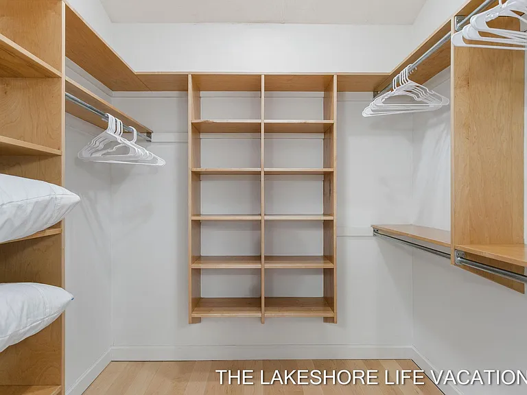 3892 Lakeridge Dr — Photo 8