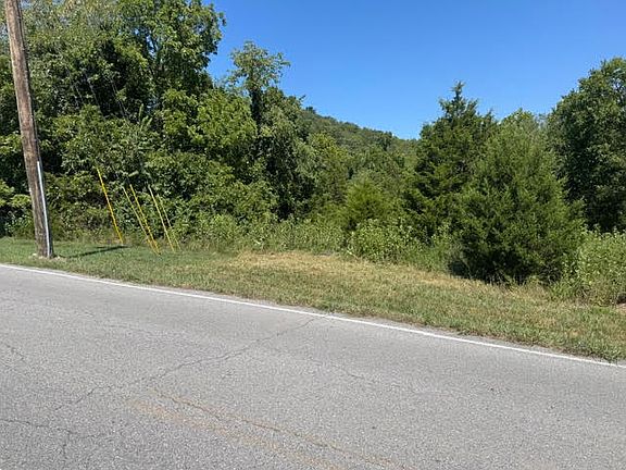 2nd image of 125 Stateline Dr #3