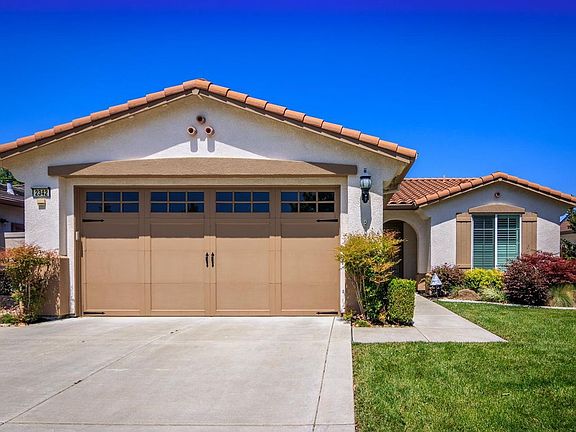 2nd image of 2342 Belle Glade Ln