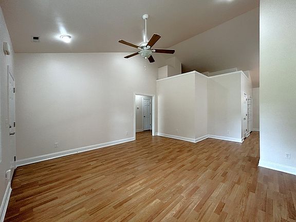 2nd image of 404 Candlewood Dr