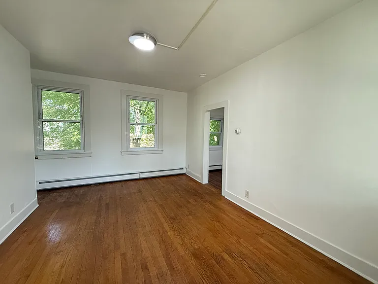 156 Main St — Photo 7