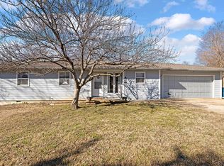 135 Evans St, Hollister, MO 65672