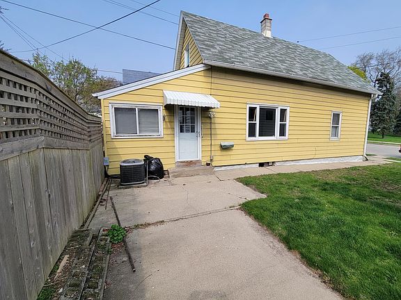 3rd image of 925 E Lincoln Ave
