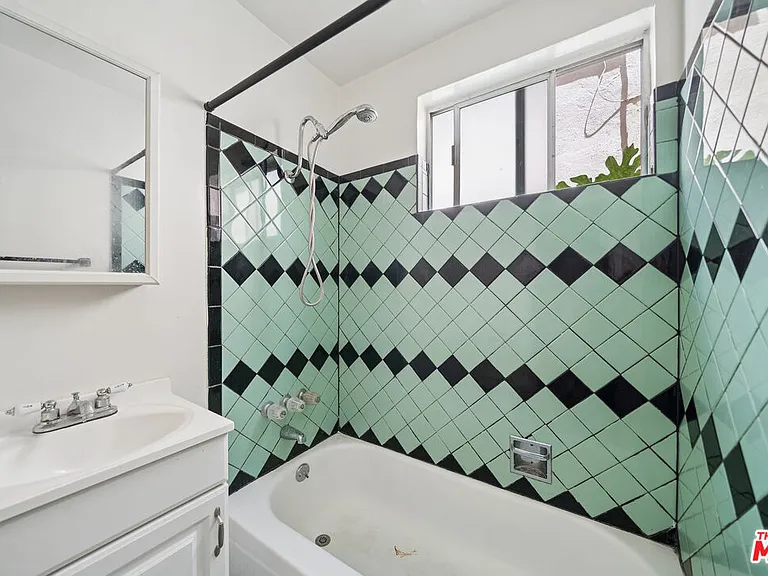 153 S Crescent Dr #3 — Photo 12