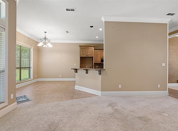 4th image of 3966 Chapel Woods Blvd