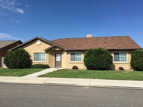 1st image of 3021 Oakwood Dr