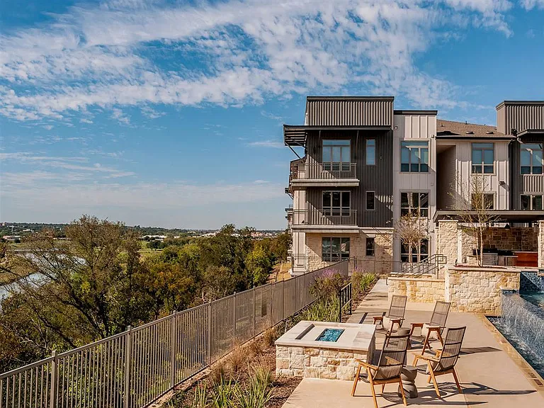 The Kelley at Samuels Ave — Photo 41