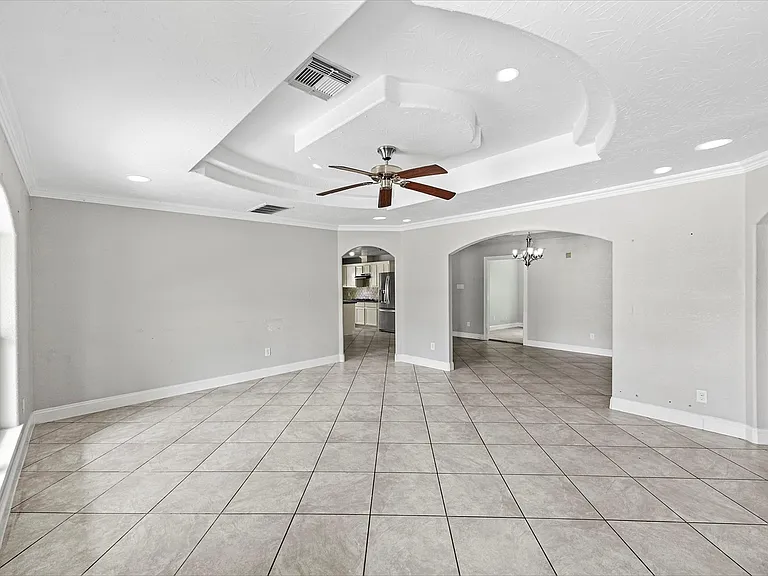 1209 Dogwood Dr — Photo 5