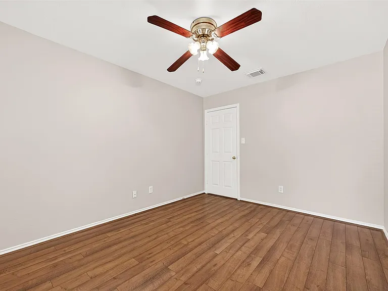 1646 Martin Lake Dr — Photo 38