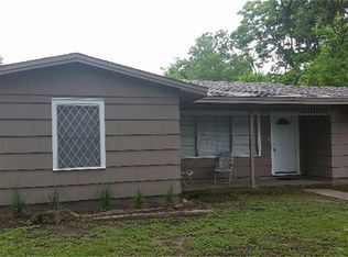 221 Ruslee St, La Marque, TX 77568