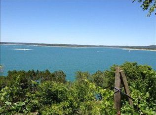 933 Janet Dr, Canyon Lake, TX 78133