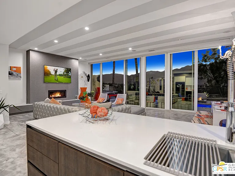 949 Bernardi Ln — Photo 38