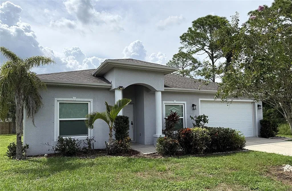 3 bed, 2.0 bath, 1600 sqft, $1,750 — Photo 1