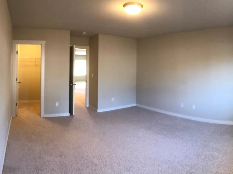 8211 49th St NE — Photo 13