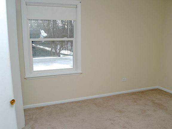 4th image of 792 Barron Blvd