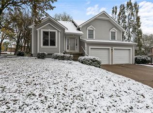 4704 NW 90th St, Kansas City, MO 64154