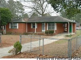6345 Rockford Dr, Fayetteville, NC 28304