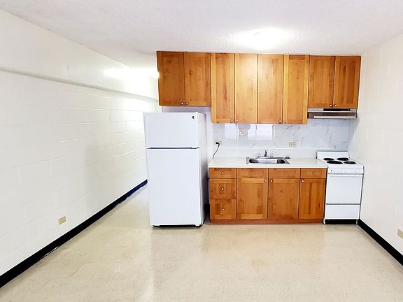2nd image of 2558 Date St #D305