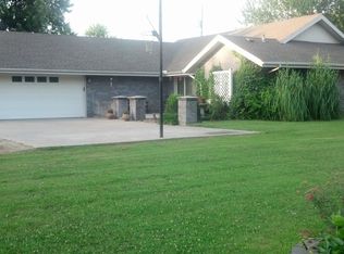 711 S 2nd St, Humboldt, KS 66748