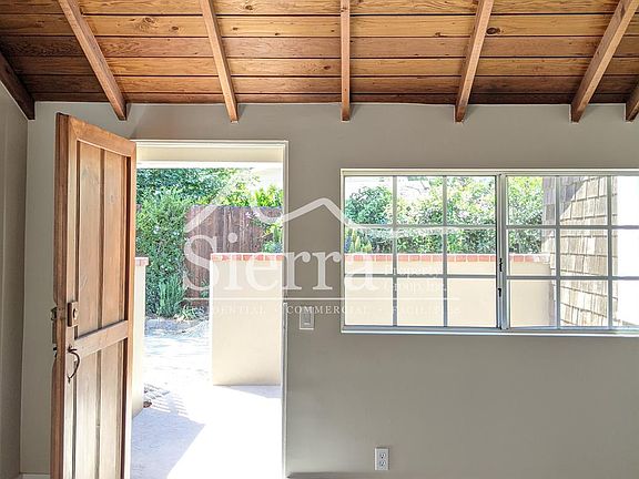 4th image of 1323 Olive St #C