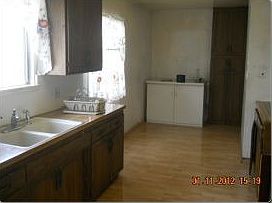 5th image of 12212 Maidstone Ave