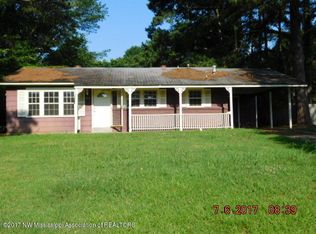 613 Ridgeland Cir, New Albany, MS 38652