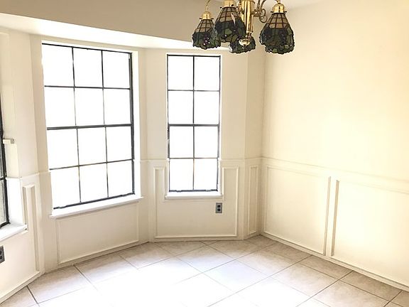 4th image of 3317 Kiwi St