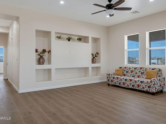 5th image of 37010 W WHITTON Avenue