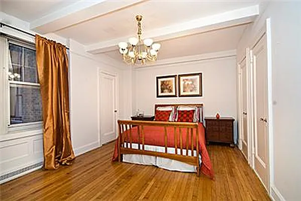 Sold by Markgraf Group Ltd | media 16