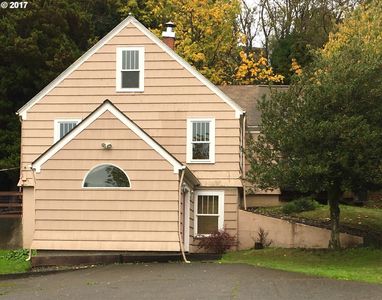 1033 Cedar St, Myrtle Point, OR, 97458