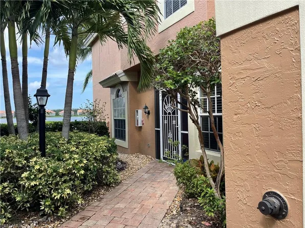 28068 Cavendish Ct, Bonita Springs, FL