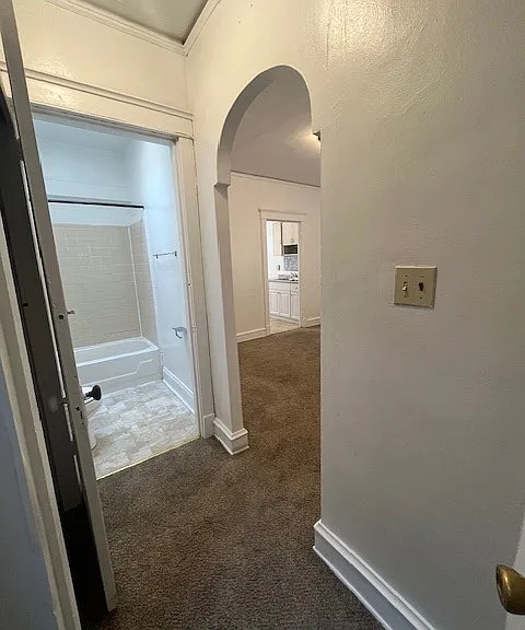 2130 E Locust St — Photo 9