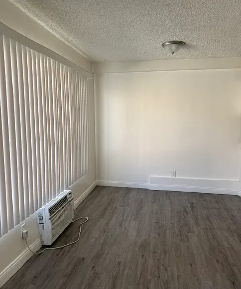 1827 W Sumac Ln #2 — Photo 8