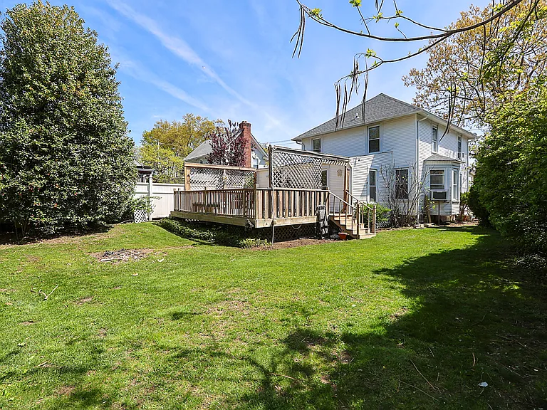 237 Fulton St — Photo 33