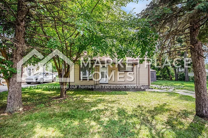 2 bed, 1.0 bath, 840 sqft, $1,295 — Photo 1