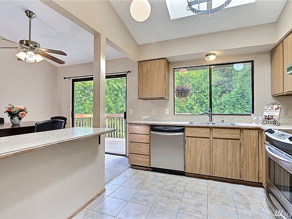 3rd image of 8228 Winchester Ct NW