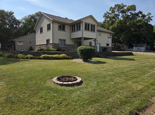 1806 E Road 3, Edgerton, WI 53534