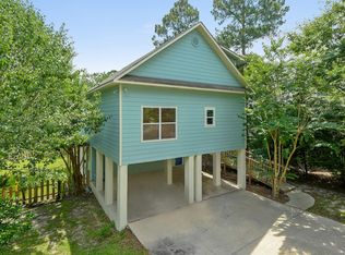 2521 Windward Dr, Gautier, MS 39553