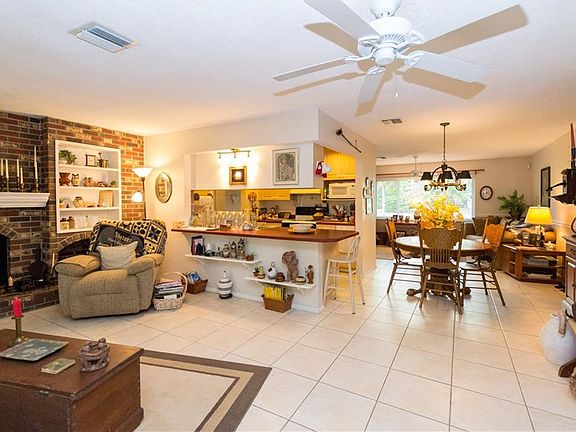 5th image of 126 Gulf Ave