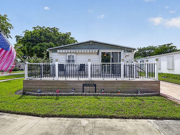 2nd image of 3000 SW 51st Street