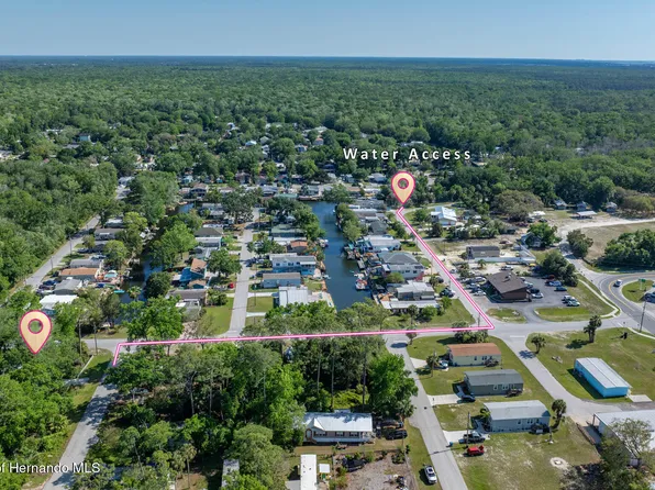 7443 Gettysburg Dr, Weeki Wachee, FL 34607