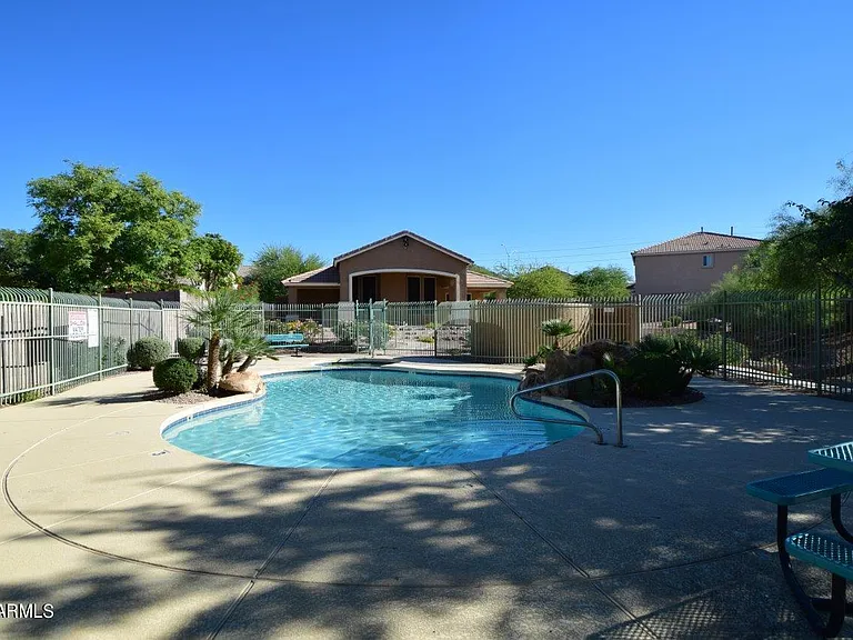 6640 E Russell St — Photo 27