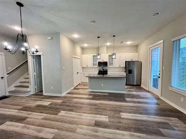 6712 Parker Oaks Ln, Houston, TX 77076