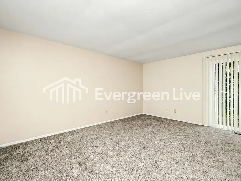 8229 Mount Carmel St — Photo 5