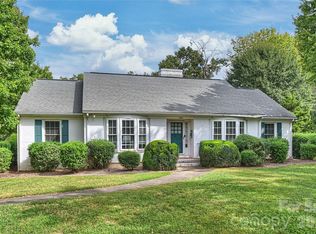 5801 Fairview Rd, Charlotte, NC 28209